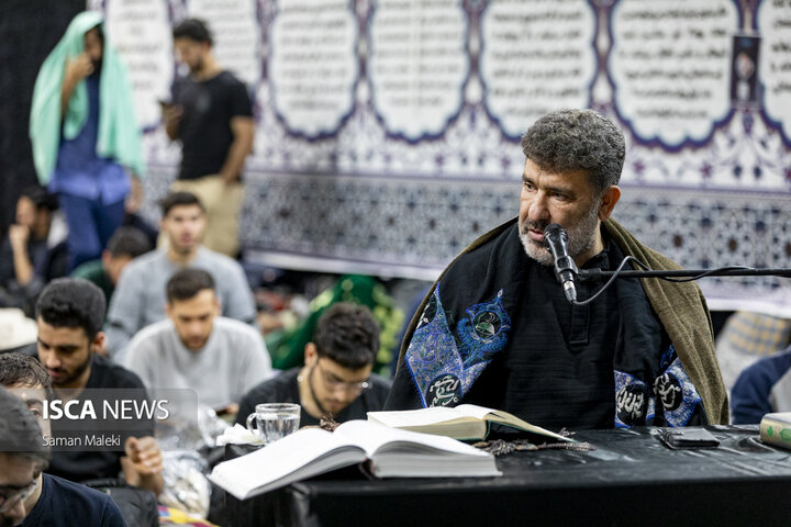 مراسم معنوی اعتکاف در مسجد دانشگاه تهران