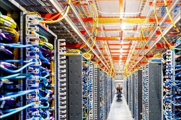 از انفجار دیتاسنترها تا هجوم خودروهای خودران؛ فناوری در سال ۲۰۲۶ به کدام سو می‌رود؟