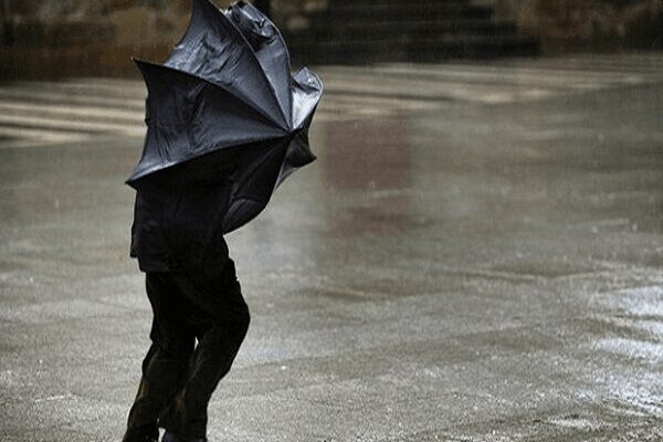 تند باد در راه اردبیل