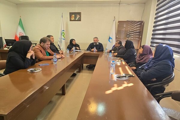 هم‌افزایی باشگاه پژوهشگران جوان و نخبگان بوشهر و شیراز برای ارتقای مهارت‌های حامیان اداری دانشگاه آزاد