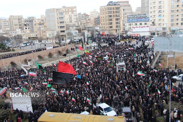 تجمع مردم اردبیل علیه اغتشاشگران