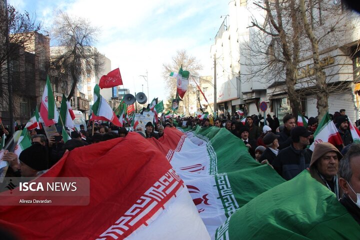 تجمع مردم اردبیل علیه اغتشاشگران