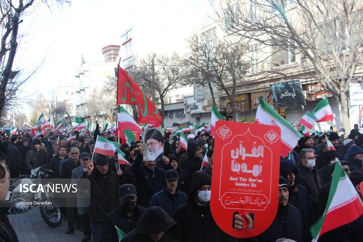 تجمع مردم اردبیل علیه اغتشاشگران