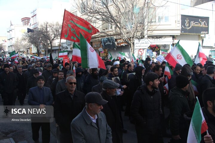 تجمع مردم اردبیل علیه اغتشاشگران