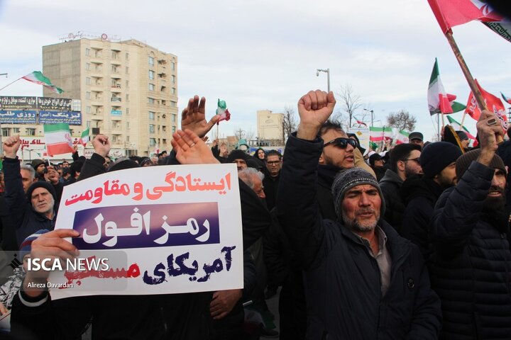 تجمع مردم اردبیل علیه اغتشاشگران