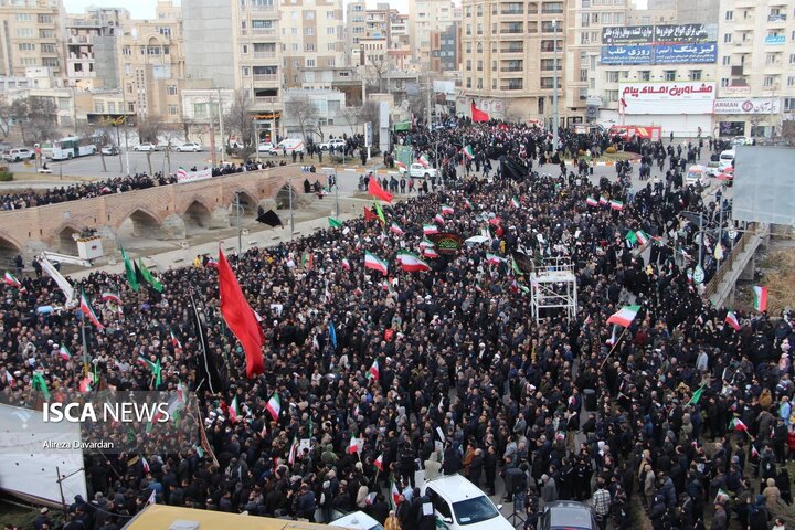 تجمع مردم اردبیل علیه اغتشاشگران