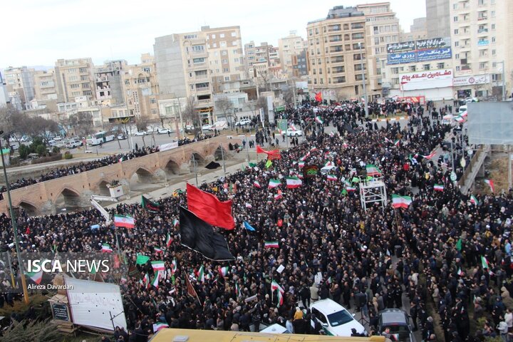 تجمع مردم اردبیل علیه اغتشاشگران