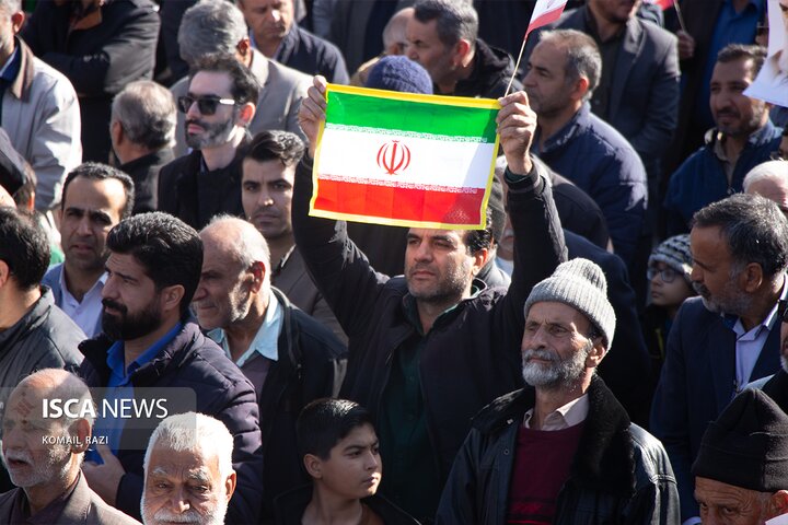 تجمع مردم گناباد علیه اغتشاشگران