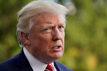 ترامپ: ناوگان بزرگ ما در کنار ایران است