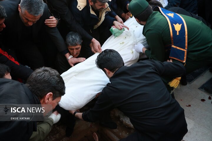 تشییع شهید رضا قدیمی