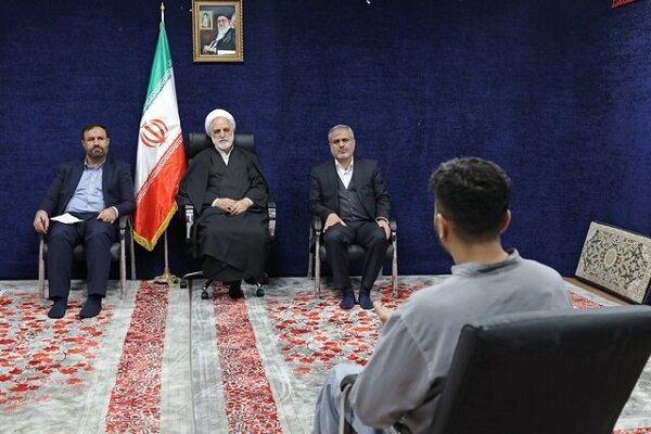 بازدید ۵ ساعته رئیس قوه قضاییه از ندامتگاهِ محل نگهداری برخی از متهمین حوادث اخیر