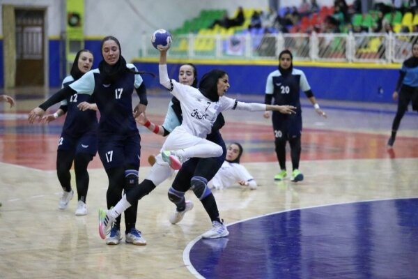 تیم هندبال بانوان کهگیلویه و بویراحمد نامی نو اصفهان را شکست داد