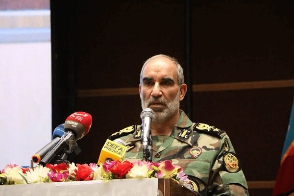 ۱۰ تیپ نیروی زمینی ارتش آماده دفاع از مرزهای ایران