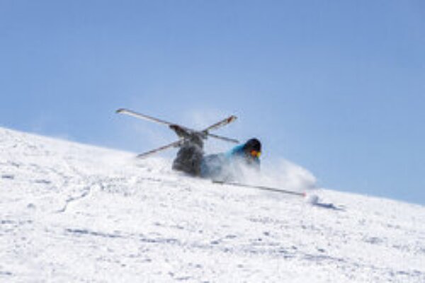 اسکی‌بازان سراسر کشور از امروز در اردبیل با هم رقابت می‌کنند