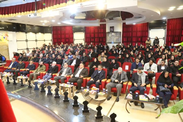 نخستین جشنواره بینالمللی شعر و دلنوشته «معراج» در کرمانشاه به کار خود پایان داد