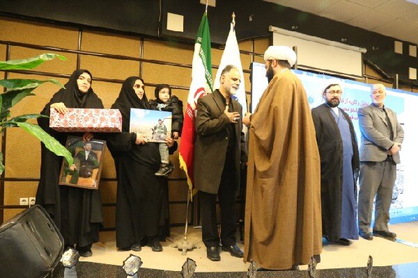 نخستین جشنواره بینالمللی شعر و دلنوشته «معراج» در کرمانشاه به کار خود پایان داد