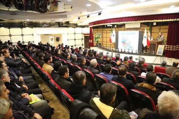 نخستین جشنواره بین‌المللی شعر و دل‌نوشته «معراج» در کرمانشاه به کار خود پایان داد