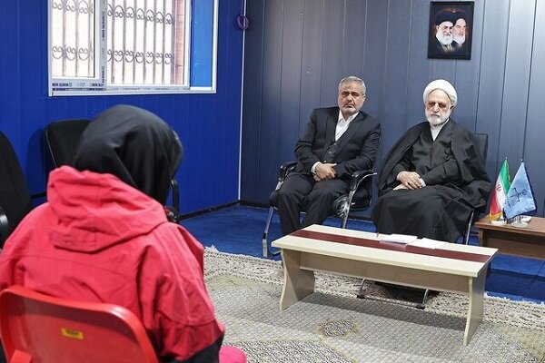 قوه قضاییه: طبق بخشنامه سازمان زندانها الزام زنان به استفاده از چادر ممنوع است قوه قضاییه: طبق بخشنامه سازمان زندانها الزام زنان به استفاده از چادر ممنوع است
