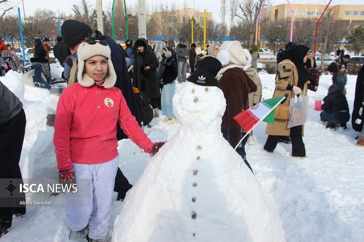 جشنواره آدم برفی در اردبیل