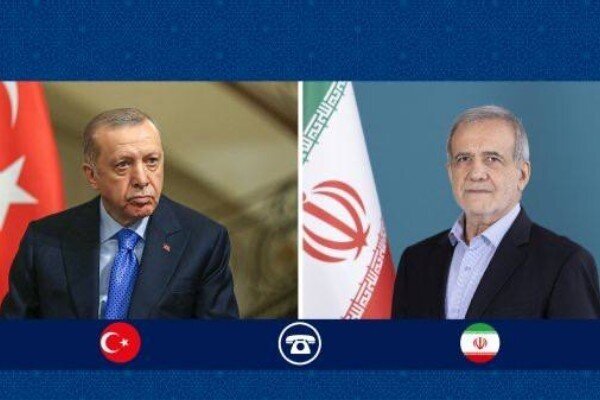 گفت‌وگوی تلفنی پزشکیان و اردوغان حول مسائل منطقه