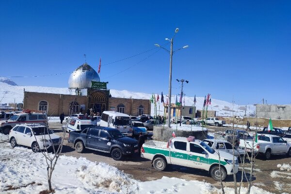 آغاز جشن‌های دهه فجر با رژه باشکوه خودروهای نیروهای مسلح در مارگون