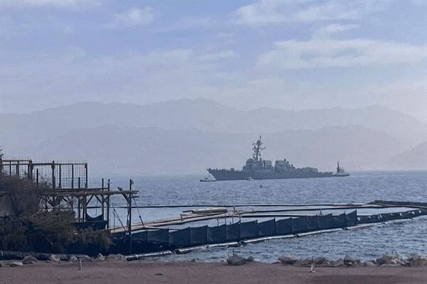 ناوشکن آمریکایی بندر ایلات را ترک کرد