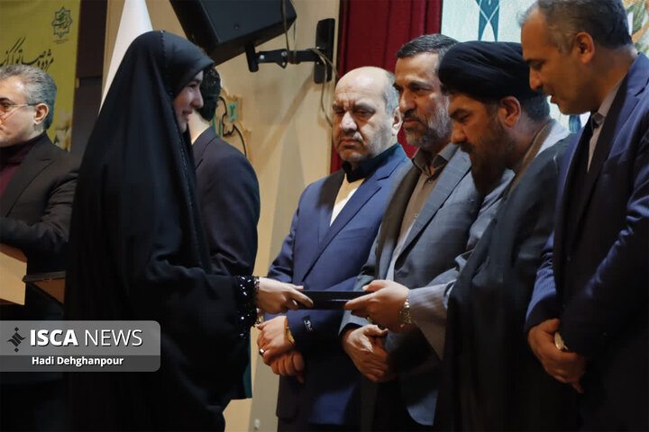 دومین جشنواره ملی شعر «مژده وصل» برگزیدگان خود را شناخت