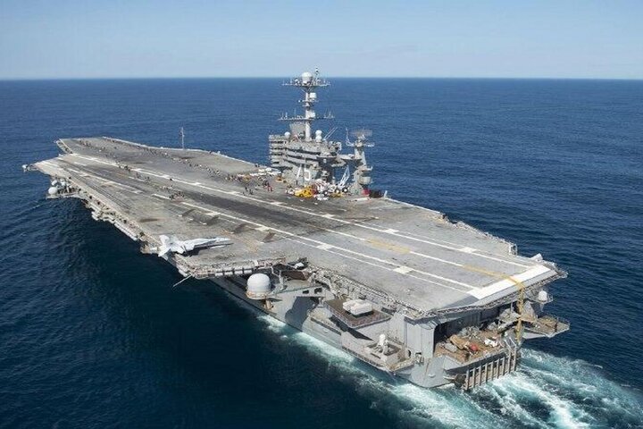 ناوگروه آبراهام لینکلن آمریکا عقب‌نشینی کرد + جزئیات