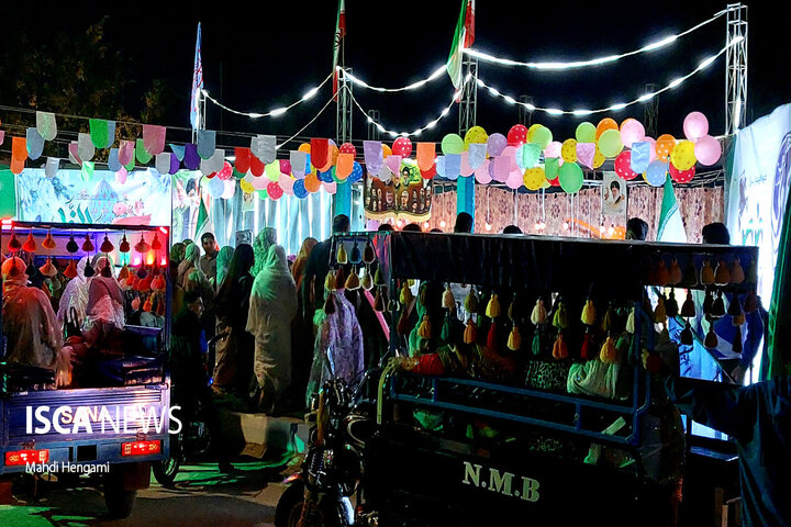برگزاری مراسم جشن میلاد منجی عالم بشریت در جزیره هرمز