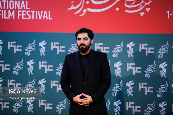 من گزارشگر تاریخ نیستم