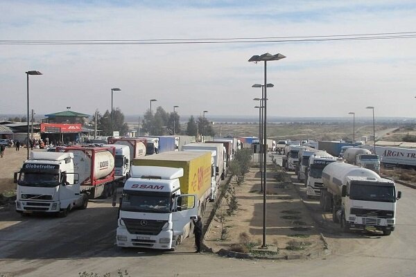 علت سرگردانی چند روزه کامیون‌داران ایرانی در مرز ازبکستان چیست؟