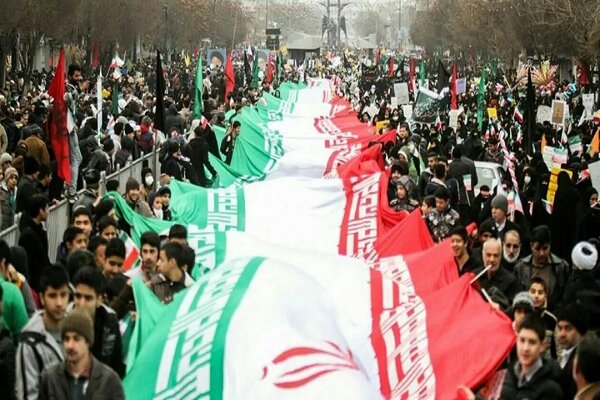 حضور مردم در راهپیمایی ۲۲ بهمن پاسخی قاطع به توطئههای دشمنان است حضور مردم در راهپیمایی ۲۲ بهمن پاسخی قاطع به توطئههای دشمنان است