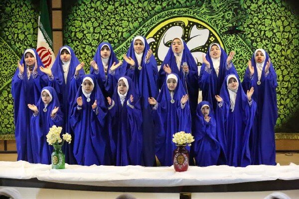 جشن میلاد حضرت صاحبالزمان (عج) و سالگرد پیروزی انقلاب اسلامی در دانشگاه آزاد کرمانشاه برگزار شد