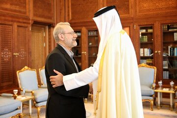 دیدار لاریجانی با امیر قطر