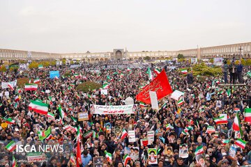 میدان نقش جهان به وسعت یک ایران