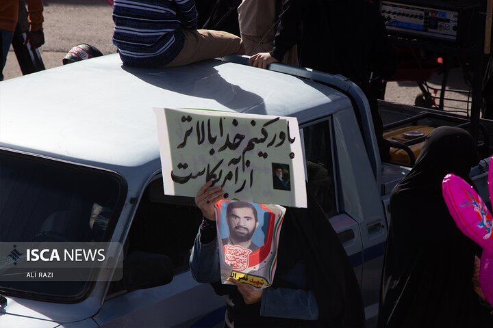 راهپیمایی 22 بهمن گناباد