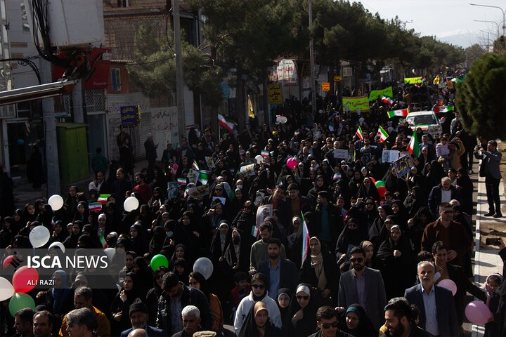 راهپیمایی 22 بهمن گناباد