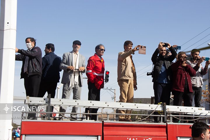 راهپیمایی 22 بهمن گناباد