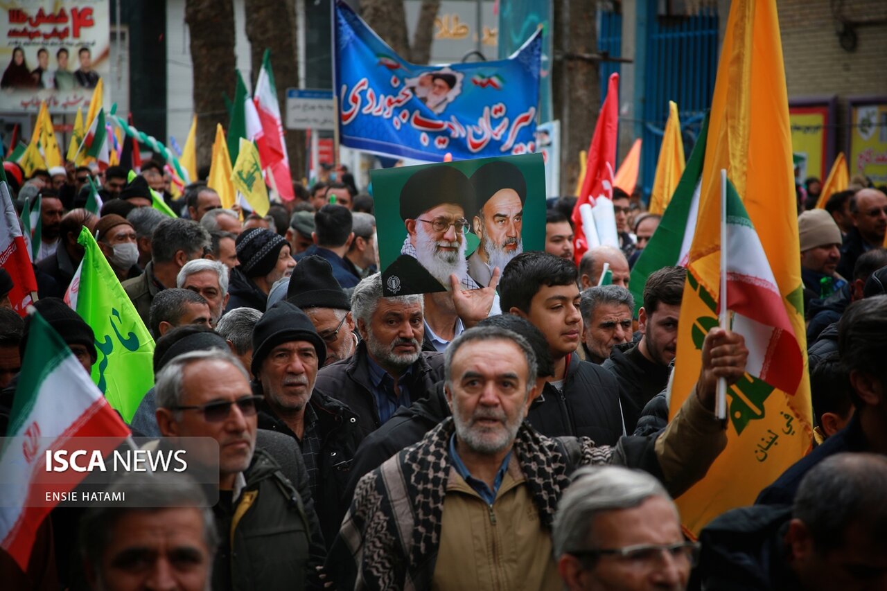 از میدان شهید تا مصلا، گامهای استوار مردم بجنورد، روایتی زنده از همبستگی و انسجام ملی را رقم زد