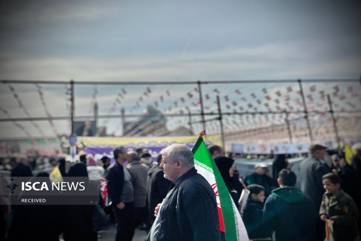 22 بهمن اصفهان