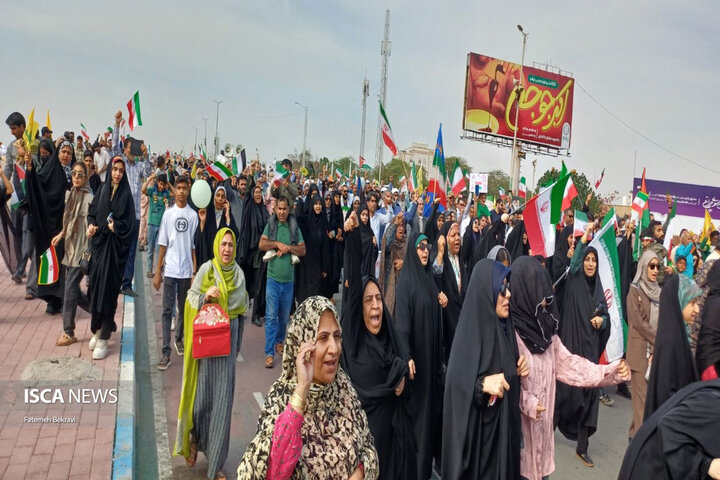 حماسه حضور مردم در راهپیمایی ۲۲ بهمن در بندرعباس