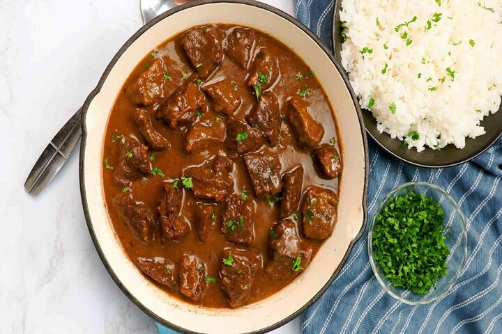 آموزش آشپزی / طرز تهیه چلو گوشت گوساله مجلسی با همه ترفندها آموزش آشپزی / طرز تهیه چلو گوشت گوساله مجلسی با همه ترفندها