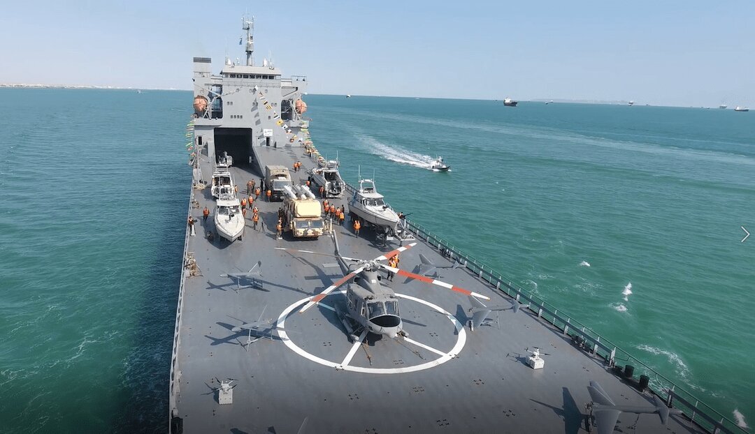 ناو بالستیکزن سپاه را بشناسید + تصاویر