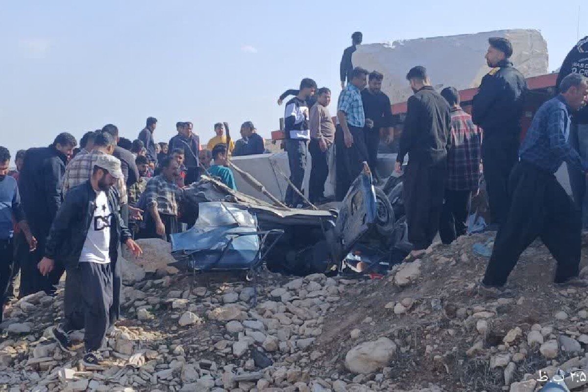 برخورد پراید و کامیون در محور اسلامآبادغرب به حسنآباد سه کشته برجا گذاشت