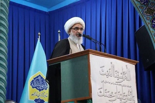 دعوت امام جمعه بوشهر به احسان، کمک مومنانه و همدلی اجتماعی