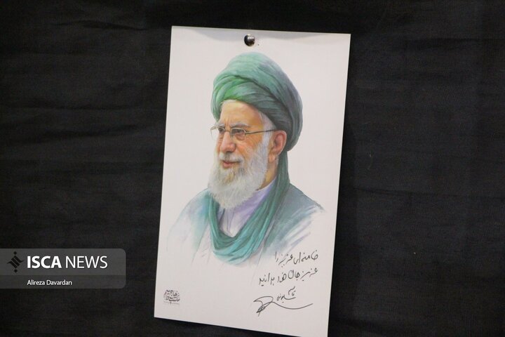 رهبر شهید معمار ایران قوی بود