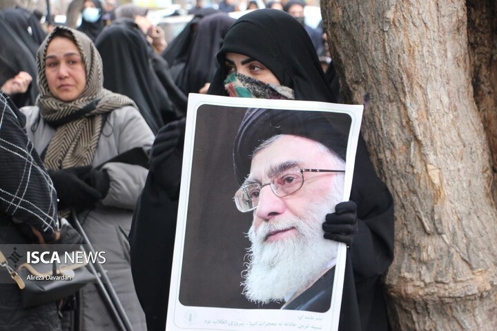 ۲هزار دانشجوی دانشگاه آزاد داوطلب خدمترسانی به زائران رهبر شهید/ موکبهای بسیج دانشجویی در ۷ ورودی تهران مستقر میشود ۲هزار دانشجوی دانشگاه آزاد داوطلب خدمترسانی به زائران رهبر شهید/ موکبهای بسیج دانشجویی در ۷ ورودی تهران مستقر میشود