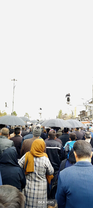 تجمع مردمی در سوگواری رهبر انقلاب
