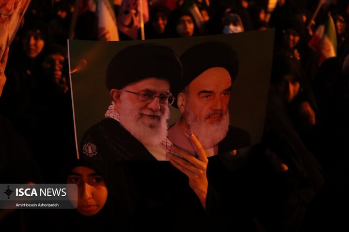 اجتماع بزرگ هرمزگانی ها؛ نماد ایستادگی ملت برسر انقلاب