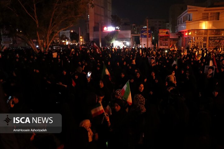 اجتماع بزرگ هرمزگانی ها؛ نماد ایستادگی ملت برسر انقلاب